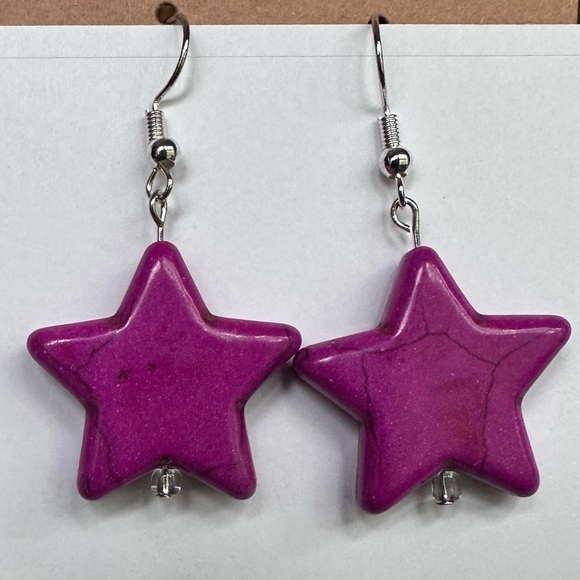 Howalite Fuchsia star earrings handmade - Picture 1 of 5
